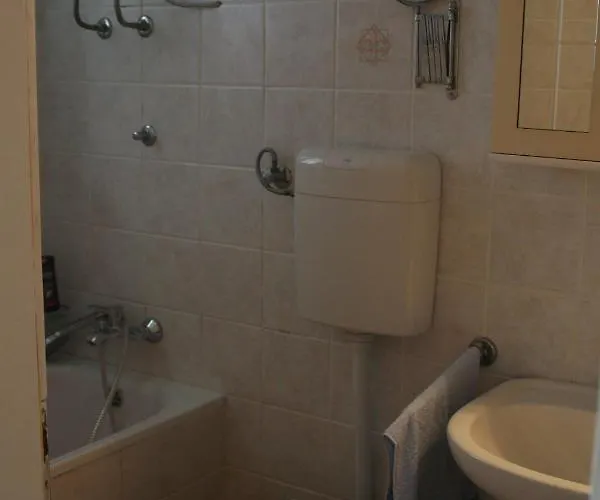 Apartment By The Sea Ilovik, Losinj - 12275